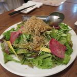 弥平 - パリパリしらすのサラダ