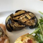 イル・パチョッコーネ・カゼイフィーチョ - 焼きナスが食欲をそそる