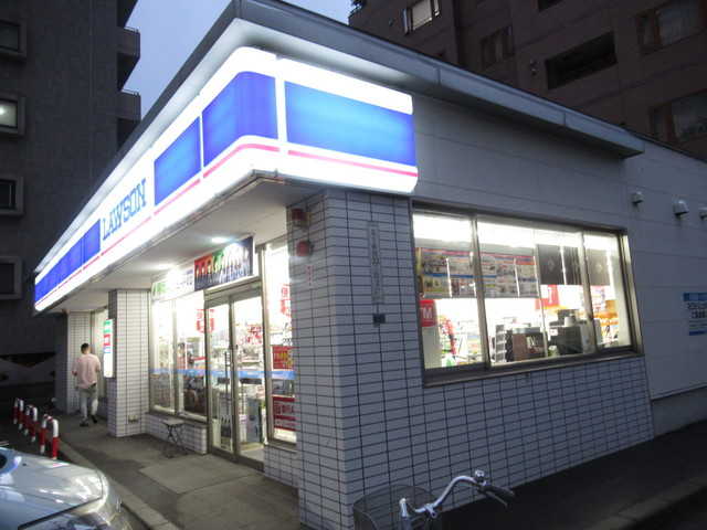 ローソン 札幌北1条西店 円山公園 その他 食べログ ローソン 札幌北1条西店 円山公園 その他 食べログ