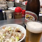 中華そば みたか - ビール中500円とチャーシュー400円です。