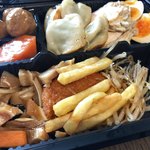 唐瓊家 - テイクアウト 詰め放題 中華ランチバイキング弁当 ¥550