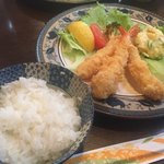 フラワー - 海老フライ定食 ¥800