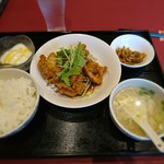 麦府 - ★★★★油淋鶏 800円 モモが柔らかくて皮パリパリで美味しい