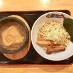 石焼濃厚つけ麺 風雲丸 - 超濃厚 豚骨魚介つけ麺  石焼 濃厚つけ麺  並盛り 850円