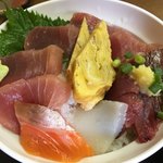 魚八 - 海鮮丼 アップ