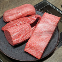 USHIGORO S. GINZA - 今日の牛肉　上から ”神戸牛のタン”、”神戸牛のハラミ”、”田村牛のシャトーブリアン”、”田村牛のサーロイン”