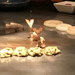 シャカ - 海老でシャチホコ