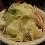 秋葉らーめん 松風 - 松風パンチ\780 ＋ 野菜 \100 ＋ 大盛\30