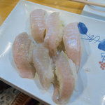 春駒　支店 - ひらめ エンガワ 一皿 ２貫 300円