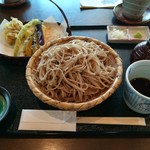手打そば 鬼七 - 野菜天ざる(大盛)