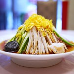 揚子江菜館 - 元祖 冷し中華  横から