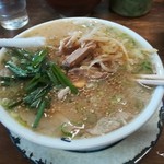 ふくちゃんラーメン - 薬味をたっぷりと。