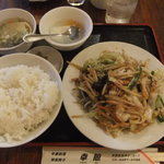 Chuukaryourishiawasekan - 豚肉野菜炒め定食\680-