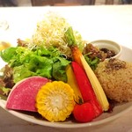 アインソフ ジャーニー - サラダ＆デリランチ(税抜1480円)