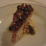 トラットリア シチリアーナ・ドンチッチョ - カジキマグロのオーブン焼きのタルト(笑)