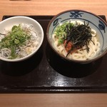 宮武讃岐うどん - 釜揚げしらすご飯（ミニ）＆明太釜玉（並）