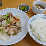 萬福 - 「海老、イカ、ホタテの塩味炒め」(830円)