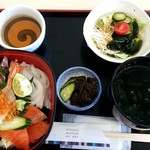 レストラン・ガーデン - うずしお海鮮丼：1,200円