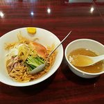 龍口酒家 - ゴマダレ冷し麺全景