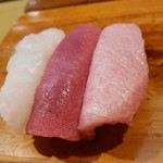 Oga zushi - 白身魚、マグロ、大トロです。