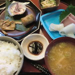 Waraku Yoitake - 刺身定食