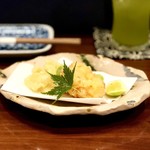 鳥田中 - お通し・有明産細巻き海老の糝薯とシルキーショコラとダダ茶豆の揚げ物