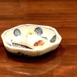 鳥田中 - お通し・真空調理の丹波地鶏レバーと胸肉の山葵添え