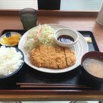 赤松パーキングエリア（上り線）モテナス - 手仕込みとんかつ定食690円