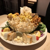 天香回味 赤坂別館 - 火鍋　盛り合わせ　国産キノコ＆色とりどりの野菜