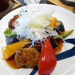 彩り野菜と豚肉の黒酢炒め