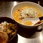 高崎はた山 - 【2018.8.14(火)】冷し担担麺＋そぼろご飯1,200円