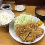 とんかつ山家 - ご飯はこれで「少なめ（平ら）」