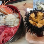 塩釜仲卸市場 マイ海鮮丼コーナー - 