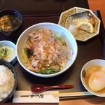 かごの屋 - 日替り昼膳 豚肉とおぼろ豆腐の冷しゃぶ仕立て ¥842- (2018/08/08)