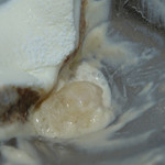 モンブランスタイル - モンブラン パフェ④桃は瑞々しくフレッシュ感あります