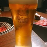 炭火焼肉 ふちおか - 生ビール エビスビール 650円