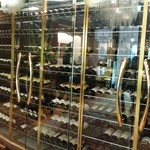 横浜うかい亭 - ワインセラー。