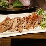 飲んべぇ食堂 らくだ屋 - 塩漬け豚肉焼き