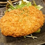 飲んべぇ食堂 らくだ屋 - メンチカツ