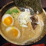 麺や 琥張玖 KOHAKU - 味噌ラーメン 味玉子トッピング