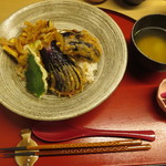 天ぷら やす田 - ナスを使った天丼をお願いしました