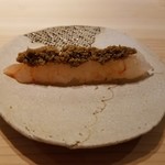 鮨 なんば - 増毛の牡丹海老 海老味噌と殻をのせて