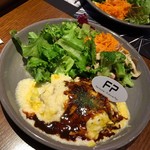Amelie Cafe - たっぷりチーズの濃厚"FUSION"オムライスプレート　　1,500円