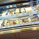 フランス菓子 イヴリーヌ - 