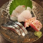 金町製麺 - 刺身盛り合わせ