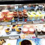 タカラブネ イズミヤ和歌山店 - ショーケース