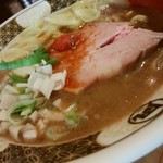 すごい煮干ラーメン凪 - 近寄るとこんな感じ