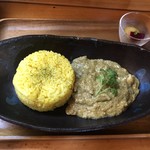 夏野菜と魚介のバッポンカレー