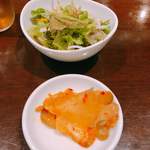 豫園 - 定食のサラダセット。生野菜と搾菜。