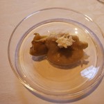 ウシマル - 岩牡蠣の蕎麦掻きソースかけ